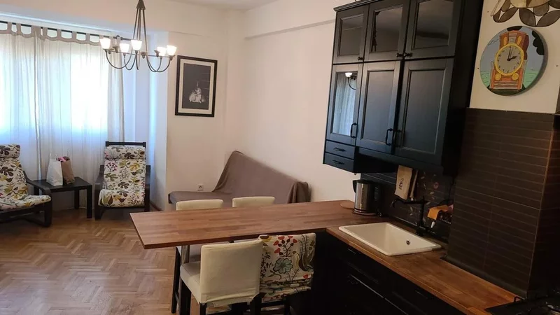 Calea Victoriei, Stirbei Voda, Cismigiu, apartament 2 camere cu balcon,
